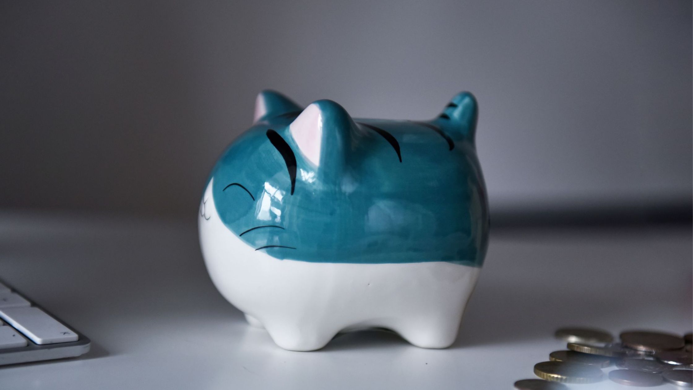 piggy bank - save money without a bank account