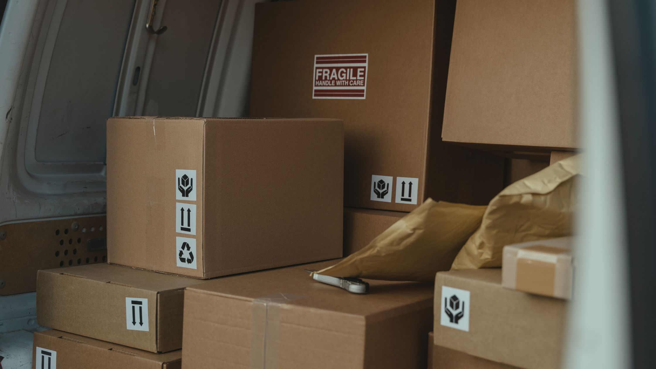 A picture of boxes in a car boot - Start a Non-CDL Delivery Service Business